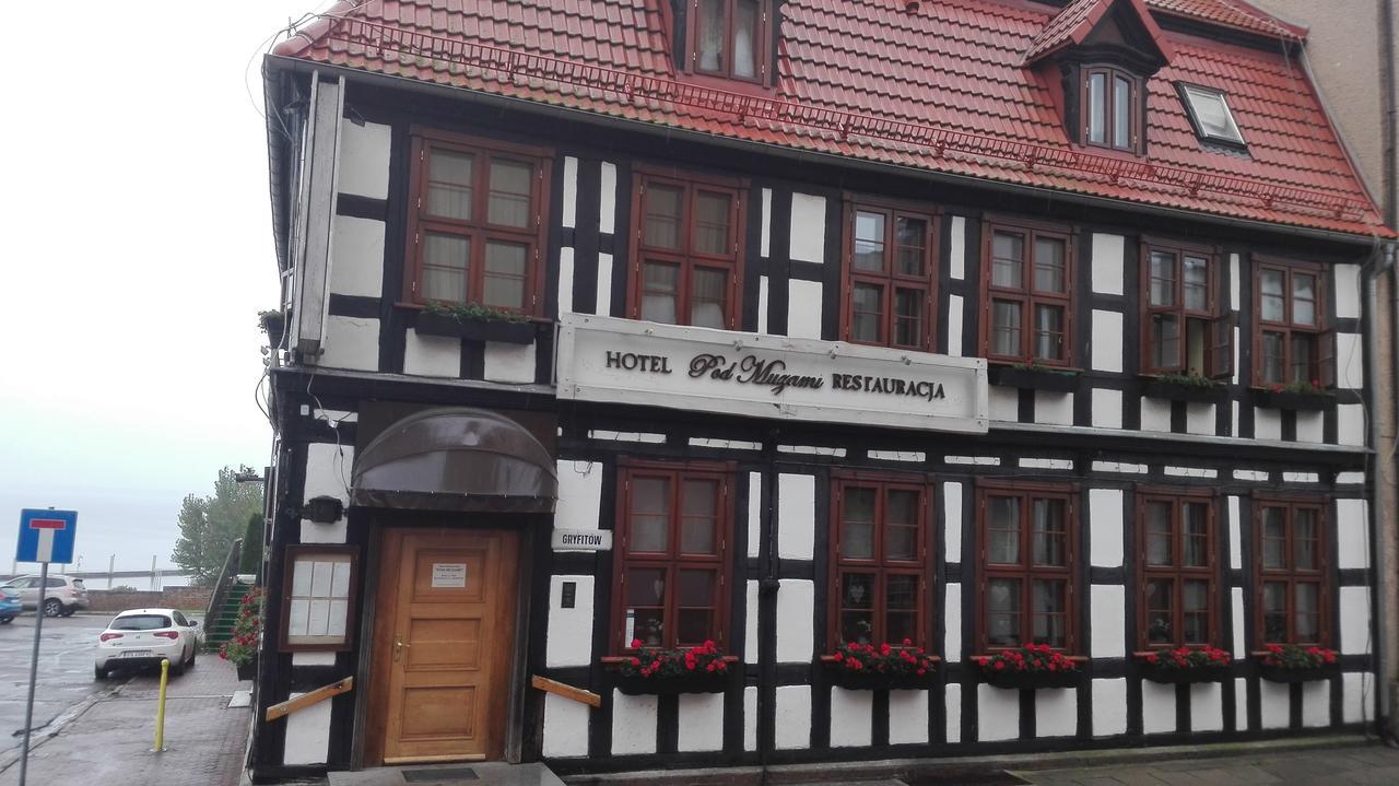 Noclegi Pod Muzami Kamien Pomorski Esterno foto